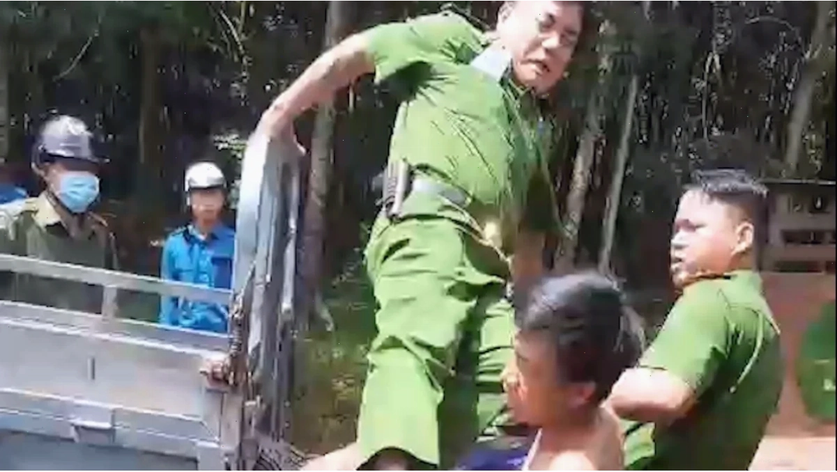 công an đánh đàn công an đánh đàn meme giải trí