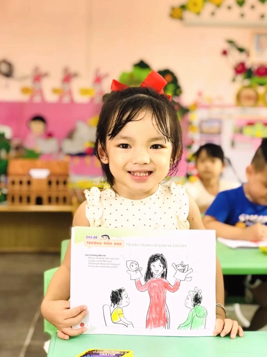 giáo án tô màu tranh vẽ cô giáo và các bạn tại trường