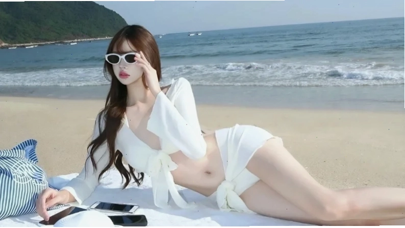 hình nền gái xinh mặc bikini đen kính râm
