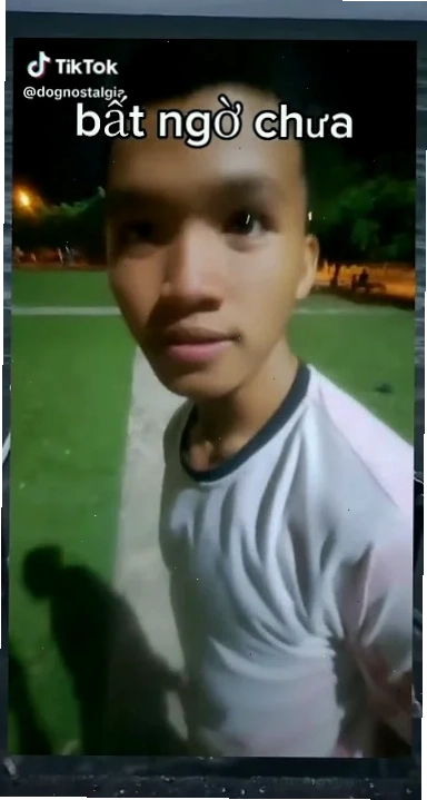 meme bất ngờ chưa bà già viral