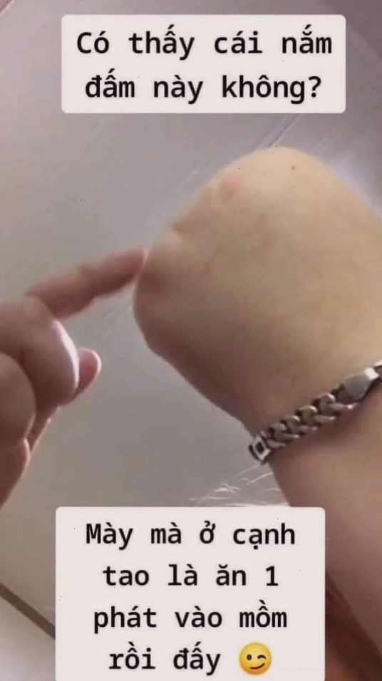 Meme đấm yêu meme đấm lưng nhẹ nhàng