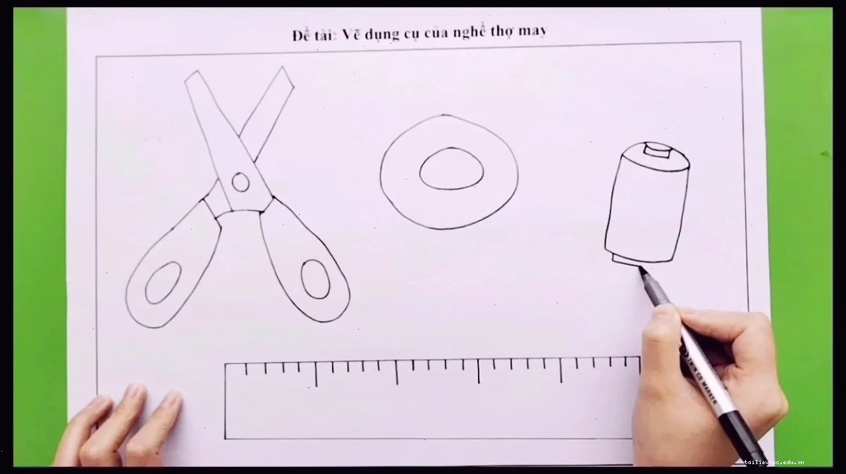 tranh tô màu dụng cụ nghề may chiếc máy may mini